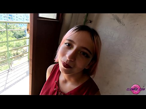 ❤️ סטודנט חושני מוצץ זר בעורף - גמור על פניו ❌ סתם פורנו אצלנו